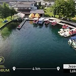 Hotel Premium *